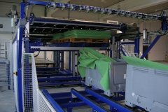 Pallet conveying system