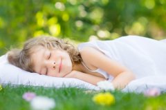 CUSHION WITH NATURAL FIBER FILLING TENCEL INGEO