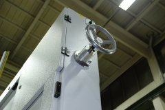 Hand-wheel-for-tensioning-the-knife